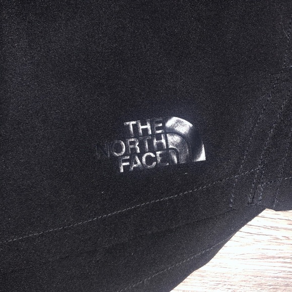 north face short - Picture 2 of 3